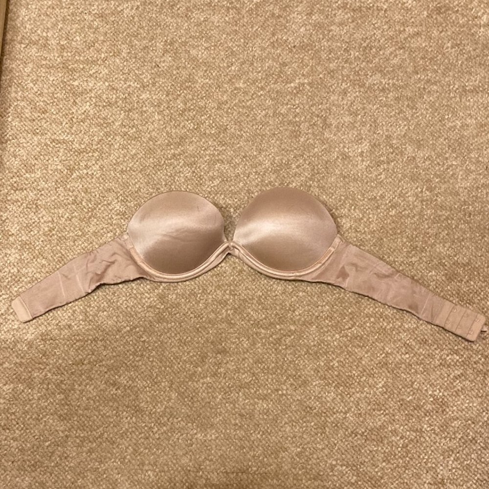 Victoria's Secret Very Sexy Strapless Bra 32A